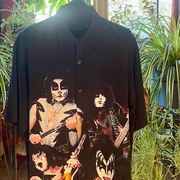 KISS Rare, Vintage, Circa, 2002 Men’s Band Button-Down Shirt, XL - Picture 8 of 13